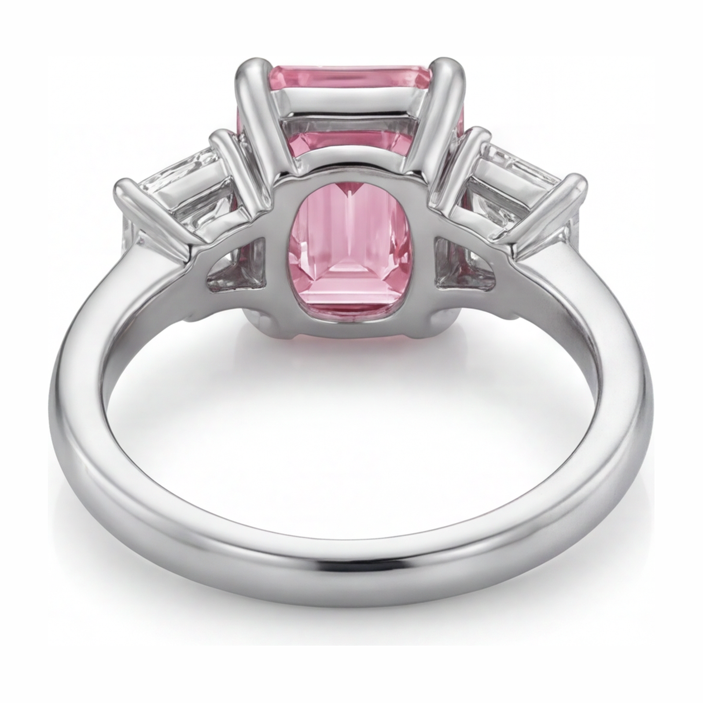 Schlichter Dreistein-Ring aus 14 Karat Weißgold mit im Labor gezüchtetem rosa Diamanten im Smaragdschliff, 2,5 Karat