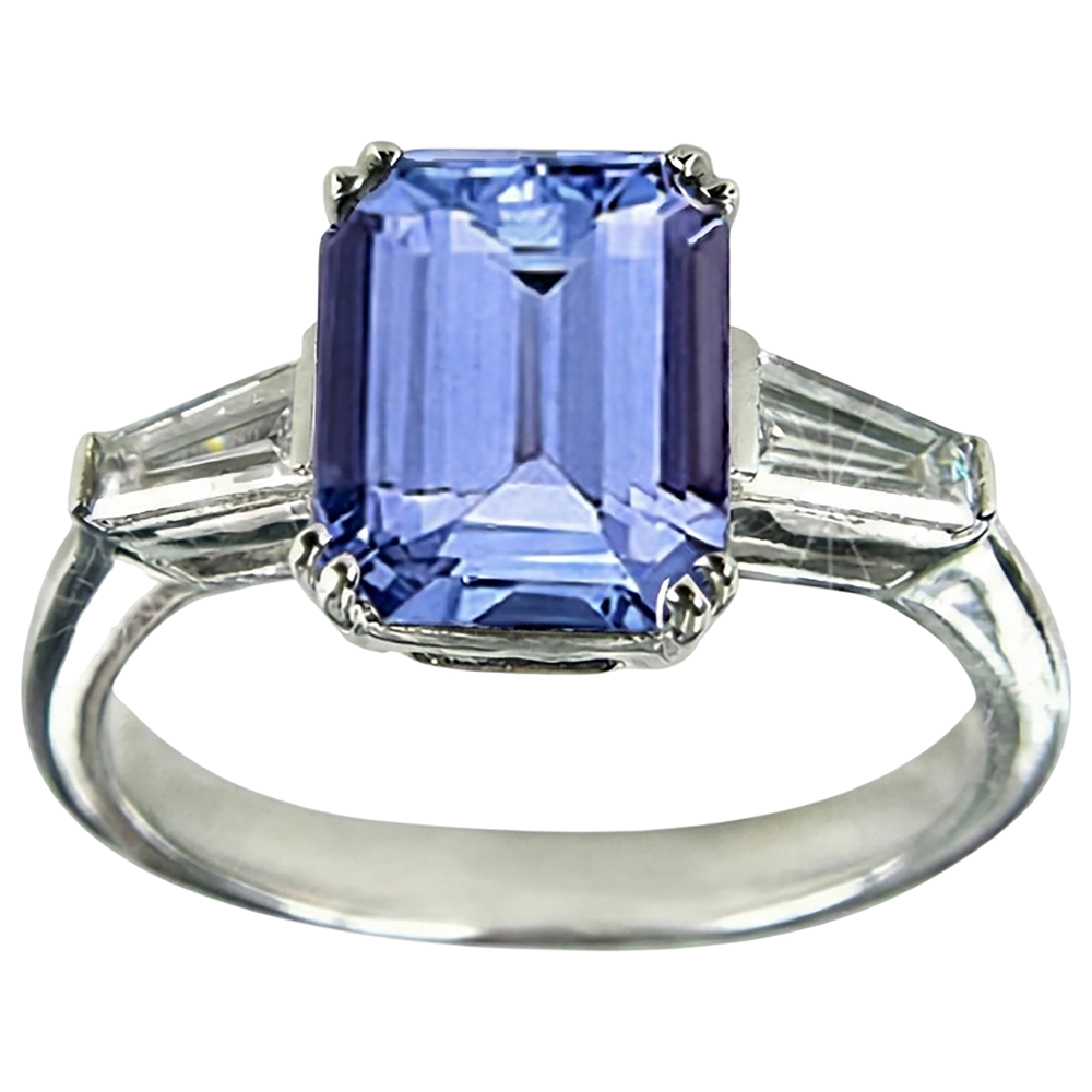 2 Karat Drei-Stein-Ehering aus Tansanit und Baguette-Aus der Erde Abgebauter Natürlicher Diamant