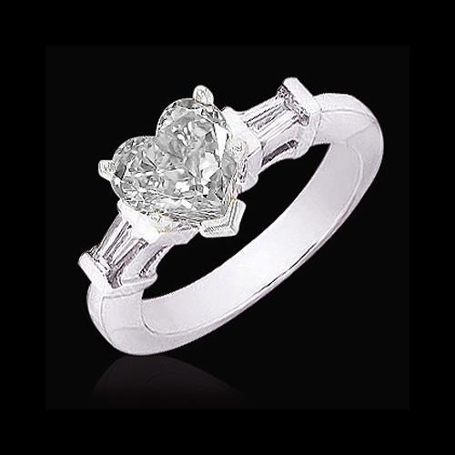 2,51 Karat Echt Diamantring im Herzschliff Drei Steine Schmuck