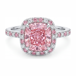 Im Labor gezüchteter rosa Diamant, 3,75 Karat Halo-Ring im Kissenschliff, 14 Karat Weißgold