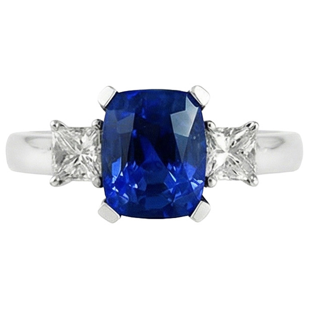 3 Ceylon-Saphir und Aus der Erde Abgebauter Natürlicher Diamanten im Steinstil 4.01 ct. Ring Weißgold 14K