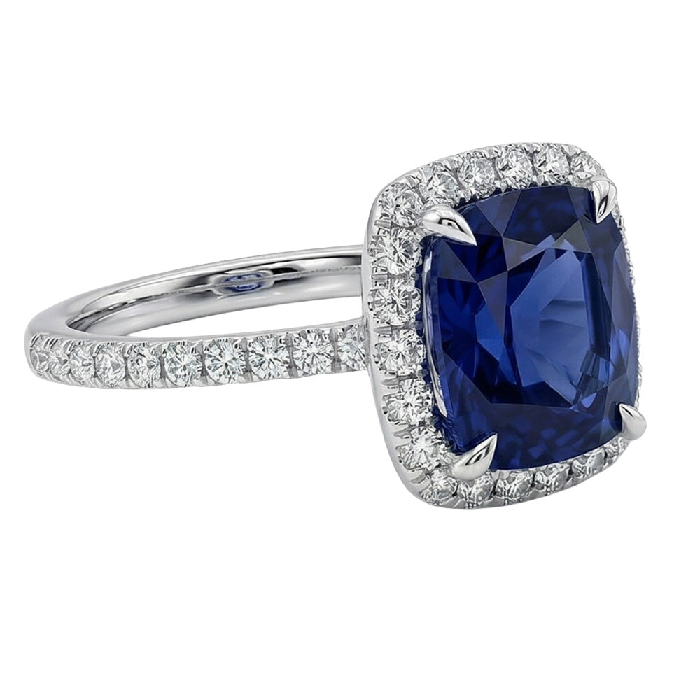 3-Karat-Kissenring aus natürlichem Sri Lanka mit blauem Saphir und Halo-Aus der Erde Abgebauter Natürlicher Diamant