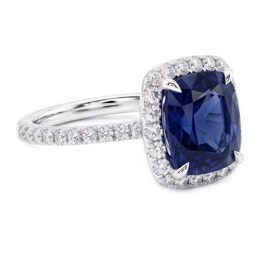 3-Karat-Kissenring aus natürlichem Sri Lanka mit blauem Saphir und Halo-Aus der Erde Abgebauter Natürlicher Diamant