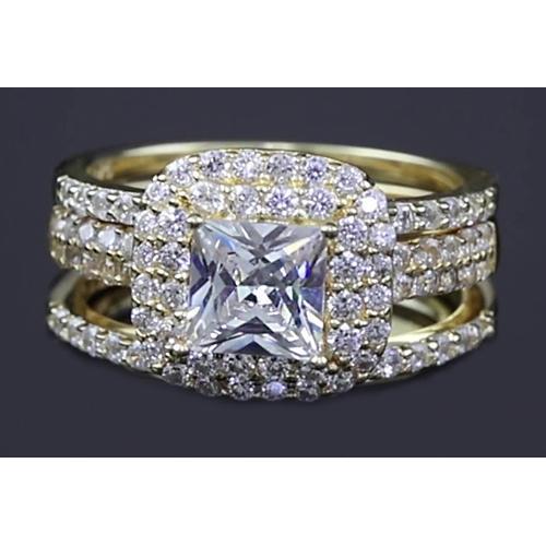 3 Karat Ring aus Halo-Gelbgold mit Echt Diamanten im Princess-Schliff