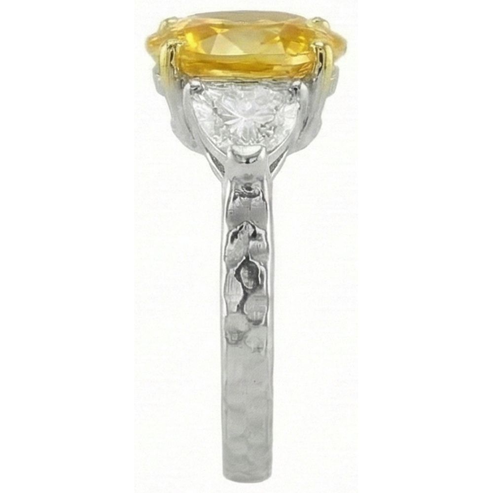3 Stein 4,50 ct. Ovaler Ring mit gelbem Saphir und Aus der Erde Abgebauter Natürlicher Diamanten Weißgold