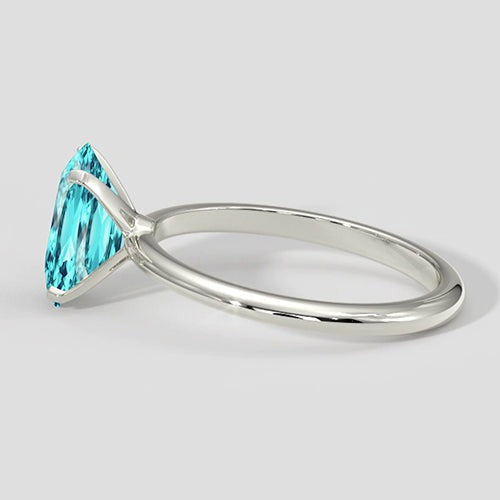 Ovaler Paraiba-Turmalin-Solitär mit vier Krappen, 3 Karat