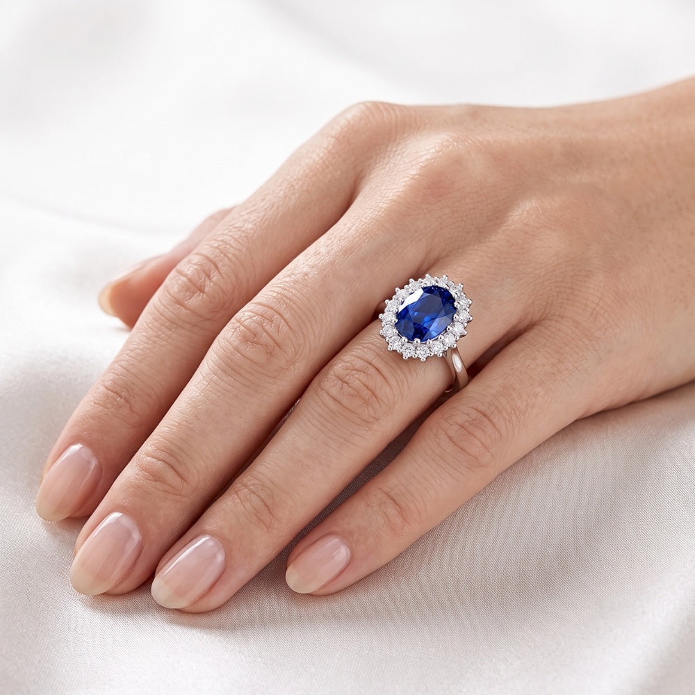 3,5 ct ovaler runder echter Ceylon-Saphir-Aus der Erde Abgebauter Natürlicher Diamantring aus 14 Karat Weißgold