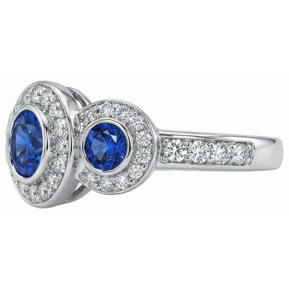4.51 Karat Ceylon Saphir Aus der Erde Abgebauter Natürlicher Diamanten Weißgold 3 Steine Stil Ring