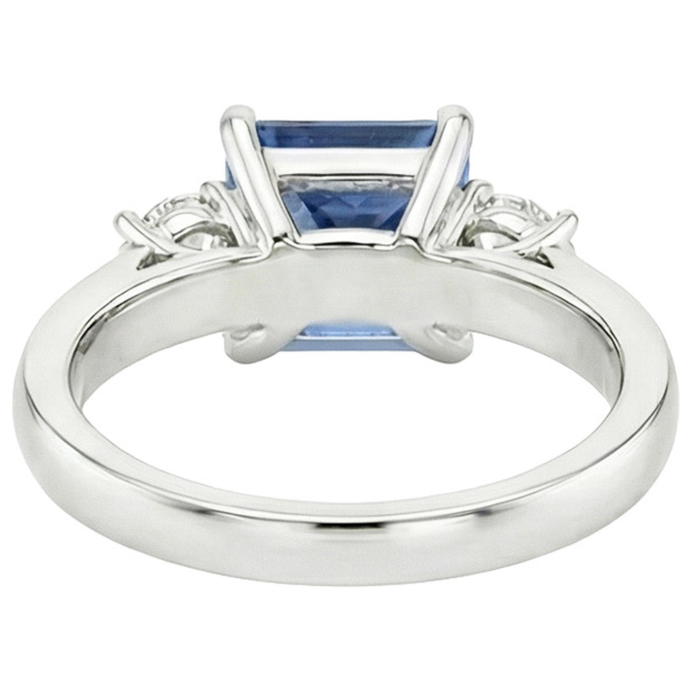 echter round diamant 4Karat ring auf Weiß