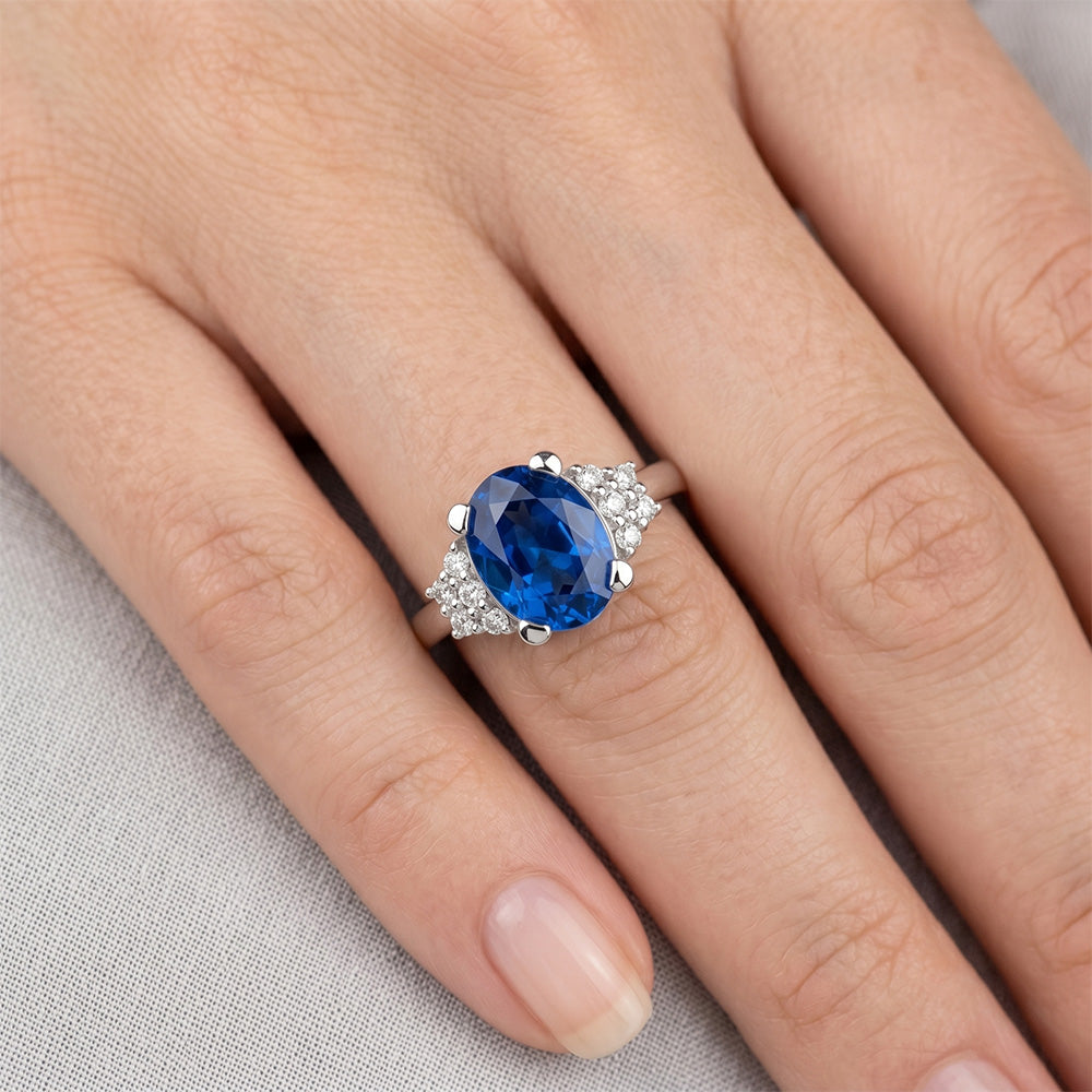 4 Kt. Sri Lanka Blauer Saphir-Aus der Erde Abgebauter Natürlicher Diamant-Ring Weißgold 14K