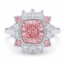 5,5 Karat Fancy-Pink-Diamant Halo-Ring im Kissenschliff aus 14 Karat Weißgold, im Labor gezüchtet