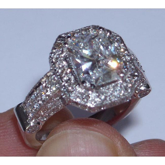 5.01 Karat Natürliche Diamant-Verlobungsring im Radiant-Schliff Halo