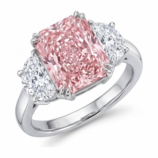 Pinkfarbener Diamantring 6 Karat im Labor gezüchtet Radiant-Schliff Dreistein Schlicht 14 Karat Weißgold