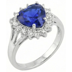 7.61 Ct Herz Sri Lanka Ring mit blauem Saphir und Aus der Erde Abgebauter Natürlicher Diamanten