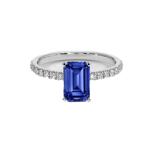 8 Carat blauer Saphirring mit Diamanten