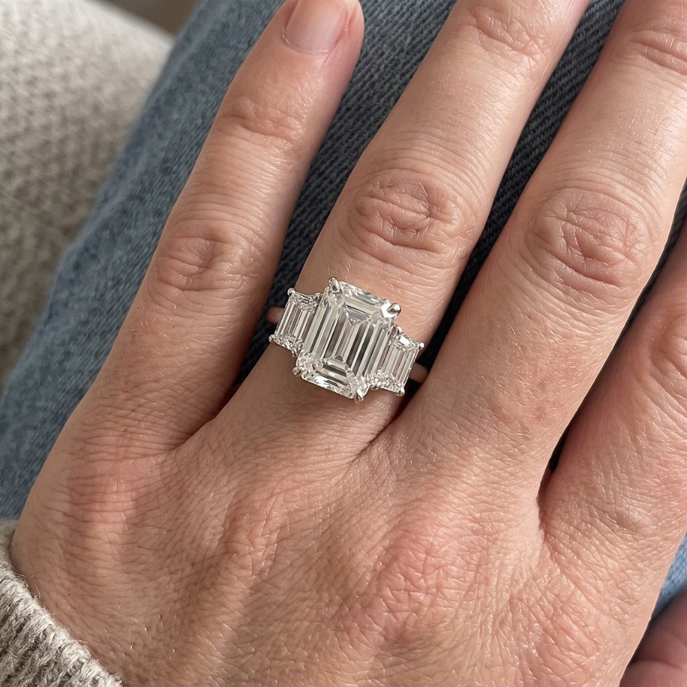 8 Karat Smaragd Echt Aus der Erde Abgebauter Natürlicher Diamanten Drei Stein Ring Weißgold 14K Neu