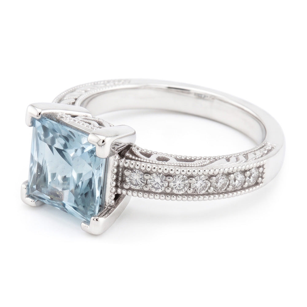 Aquamarin im Princess-Schliff mit runden Aus der Erde Abgebauter Natürlicher Diamanten 16 Karat Ring Weißgold