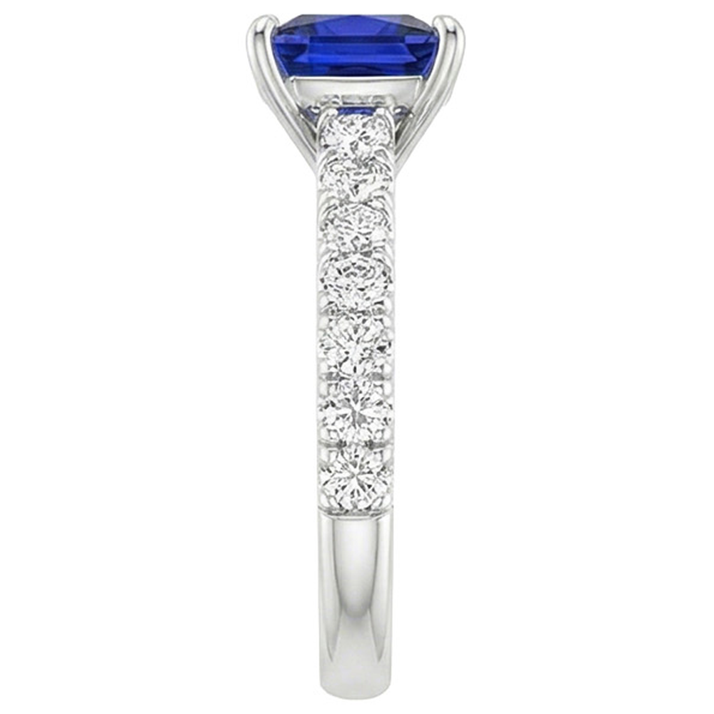 echter round diamant 6Karat ring auf Weiß
