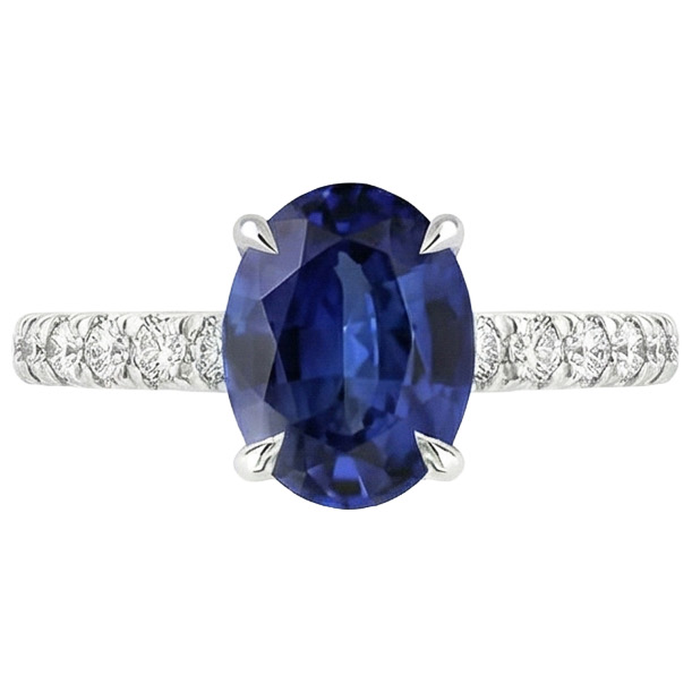 echter oval diamant 4Karat ring auf Weiß