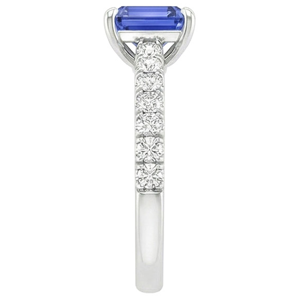 echter round diamant 4.25Karat ring auf Weiß