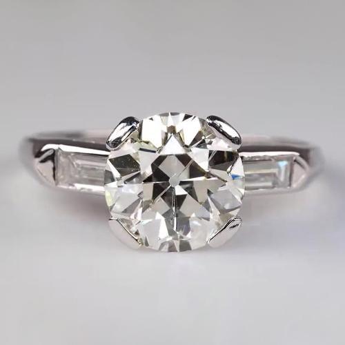 Baguette Drei-Stein-Ring Rund alter Bergmann Natürlich Diamanten 2,75 Karat