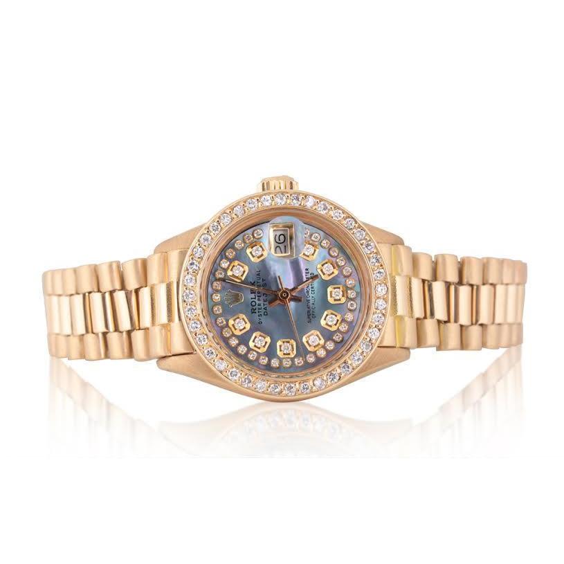 Bläulich-graue Mop-Zeichenfolge-Diamant-Zifferblatt-Damen-Rolex-Uhr aus Gelbgold