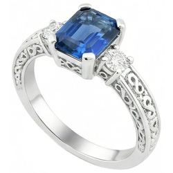 Blauer Ring mit Saphir und Aus der Erde Abgebauter Natürlicher Diamant im Smaragdschliff mit 3 Steinen 2,50 Karat Gold