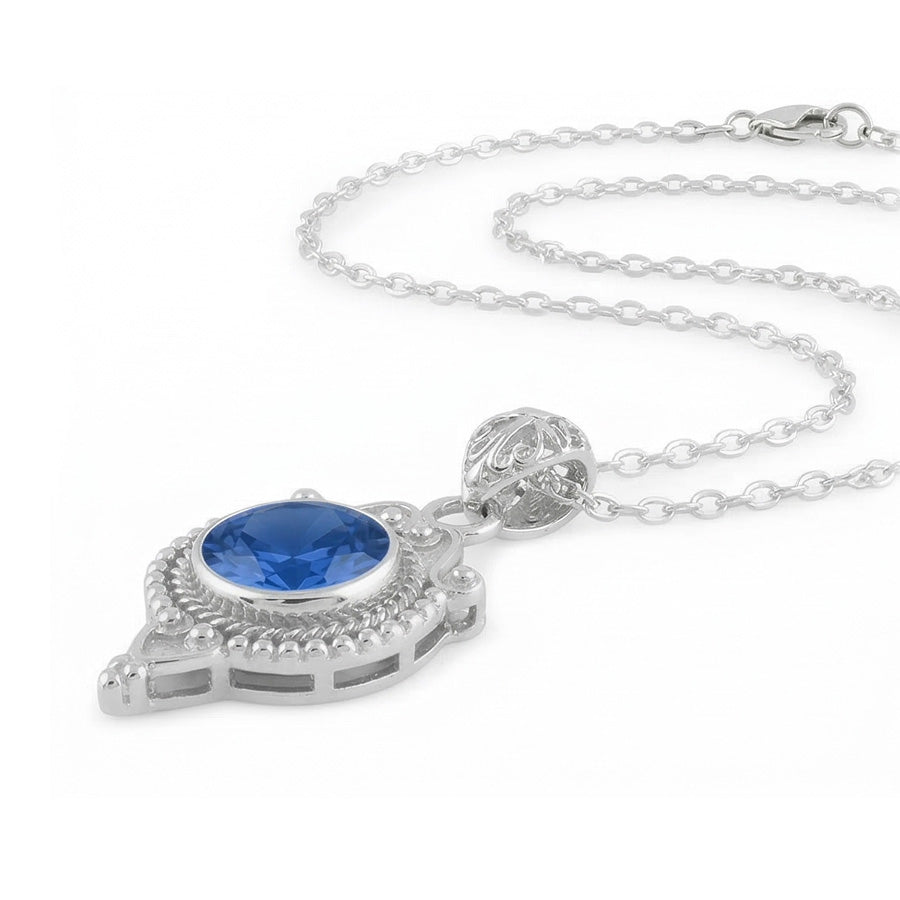 Blauer Saphir Anhänger im antiken Stil 8 Karat Weißgold 14K