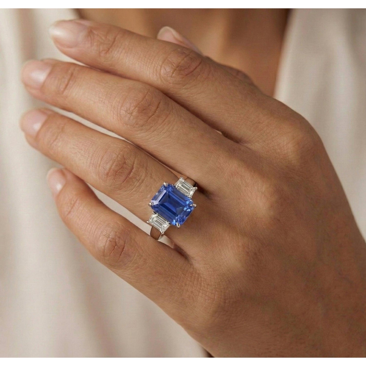 echter cushion diamant 3Karat ring mit Diamantbesatz