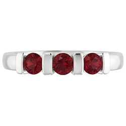 Burma Rubinring mit drei Steinen 0,90 Karat Barfassung Schmuck Neu