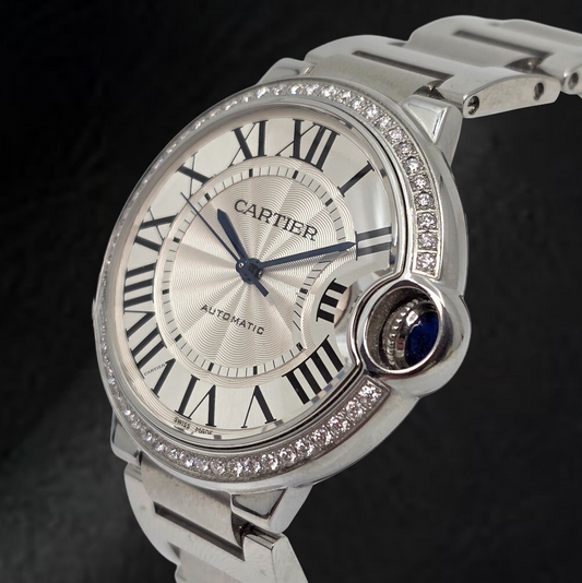 Handgefertigter Uhr Karat – Frontansicht
