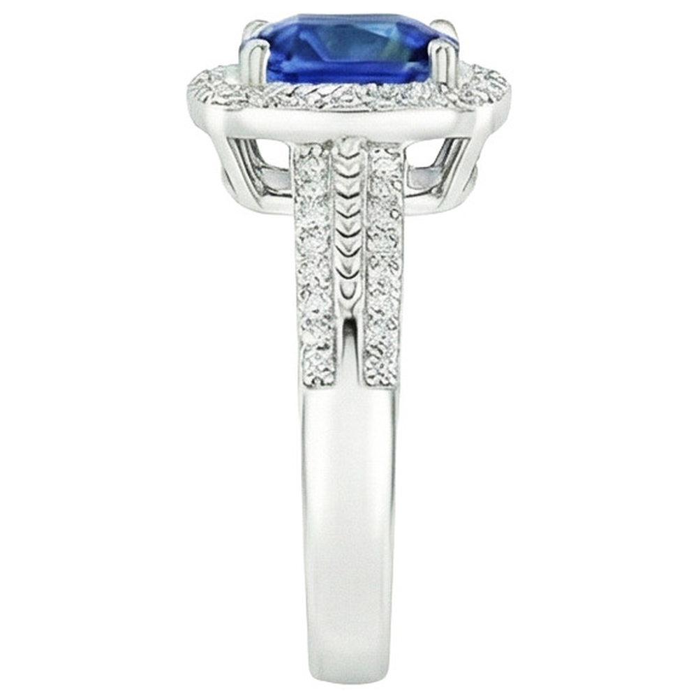 Damen Aus der Erde Abgebauter Natürlicher Diamant Ringkissen Halo Blue Saphir mit Akzenten 4,50 Karat