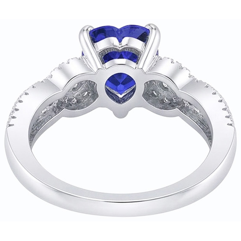 echter round diamant 3Karat ring auf Weiß