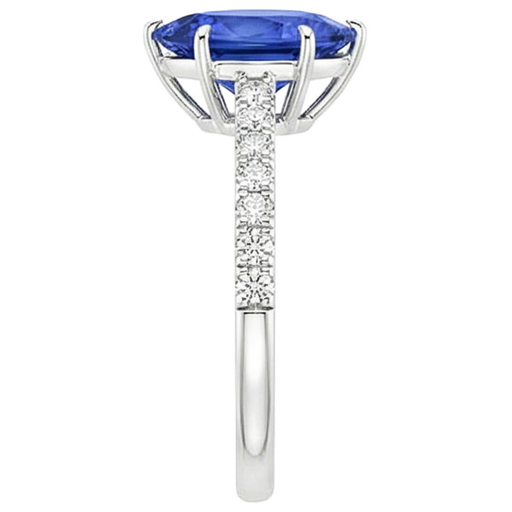 echter round diamant 5Karat ring auf Weiß