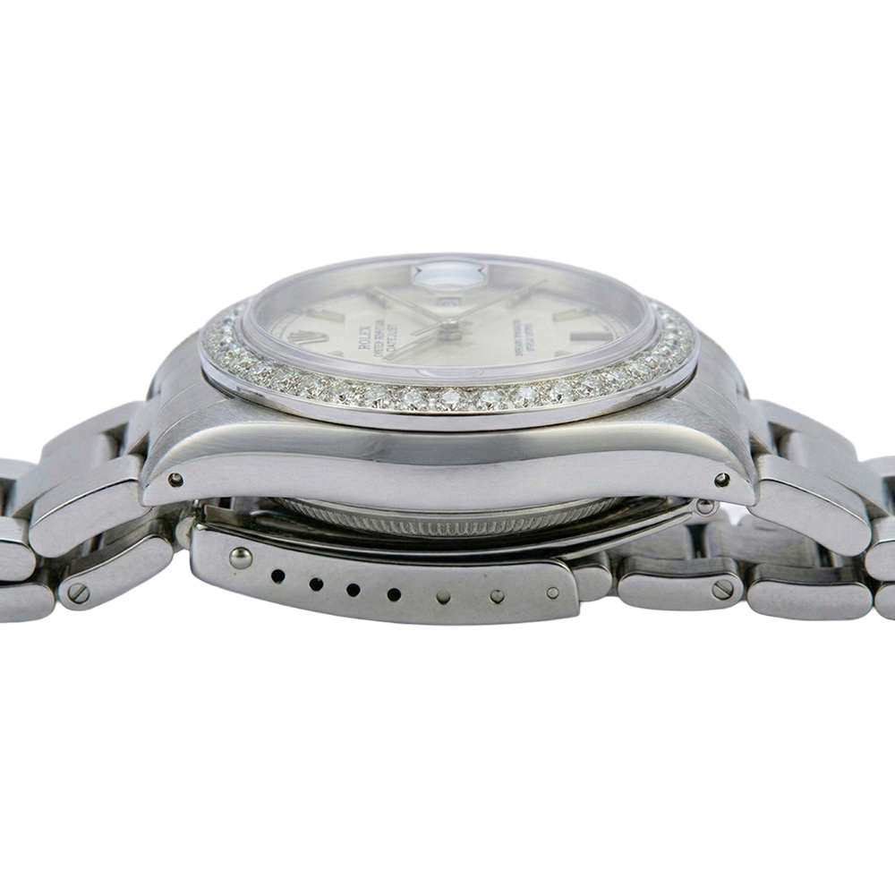 Damenuhr mit silbernem Zifferblatt und Diamantlünette, Rolex-Datumsarmband