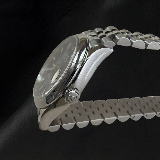 Mintgrünes leuchtendes Zifferblatt von Rolex