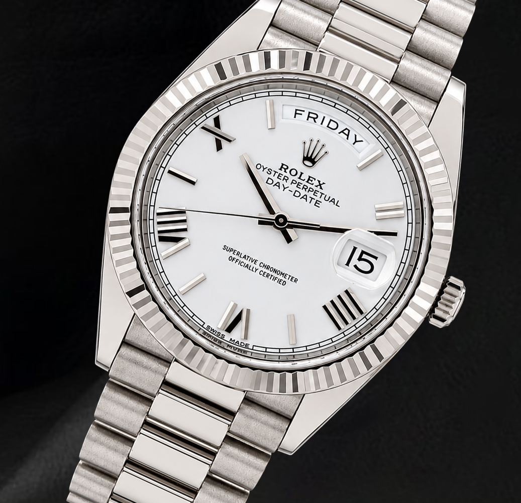 Rolex Day-Date 228239 40 mm Uhr aus 18 Karat Weißgold, weißes Zifferblatt mit römischen Ziffern