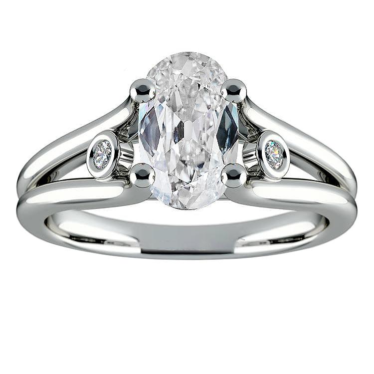 Drei-Steine-Ring Oval alter Bergmann Echt Diamant Split Shank 6 Karat