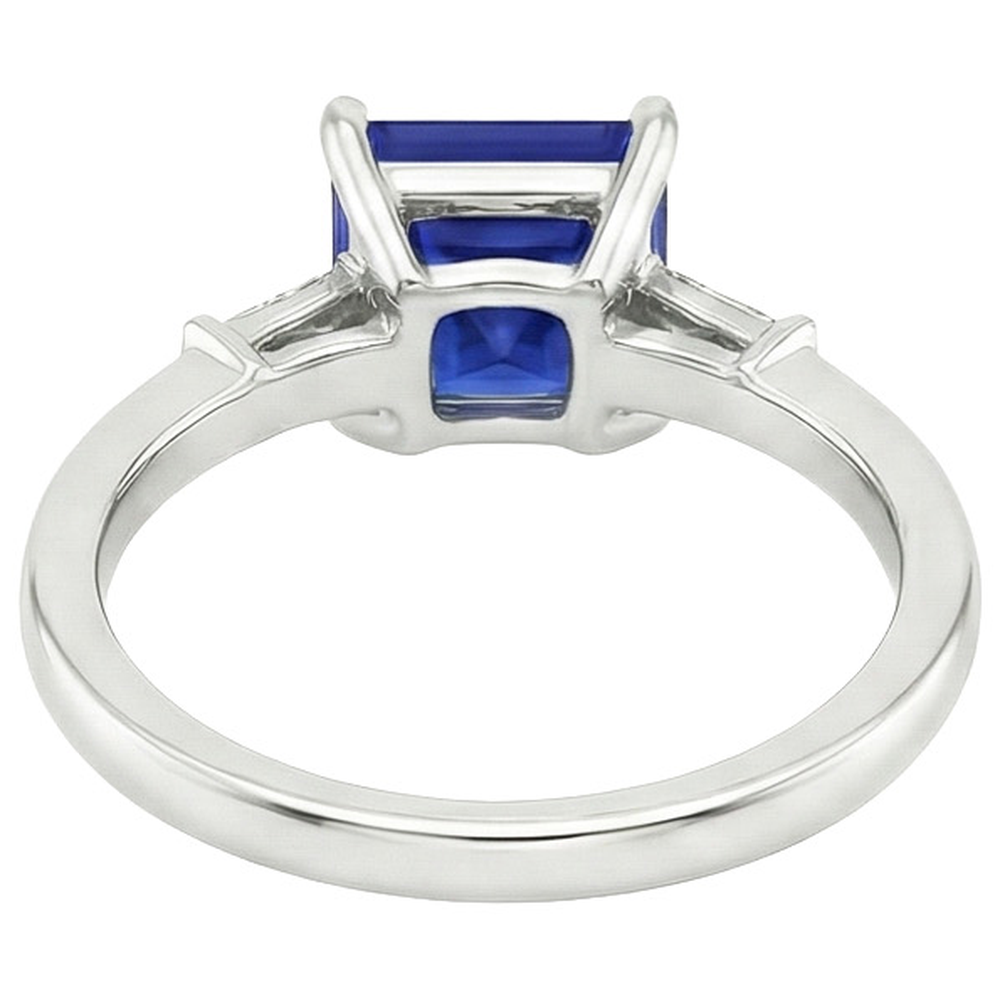 Drei-Steine-Ring Princess Blue Saphir & Baguette Aus der Erde Abgebauter Natürlicher Diamanten 5,25 Karat
