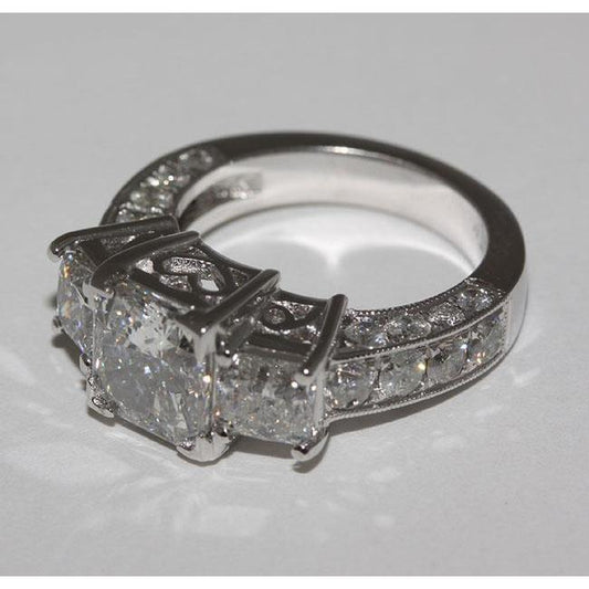 Echt 4,26 ct. Verlobungsring im Vintage-Stil mit drei Steinen aus Weißgold