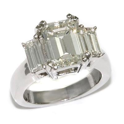 Echt Diamant-Verlobungsring mit 3 Steinen im Smaragdschliff 4.50 Karat Weißgold 14K