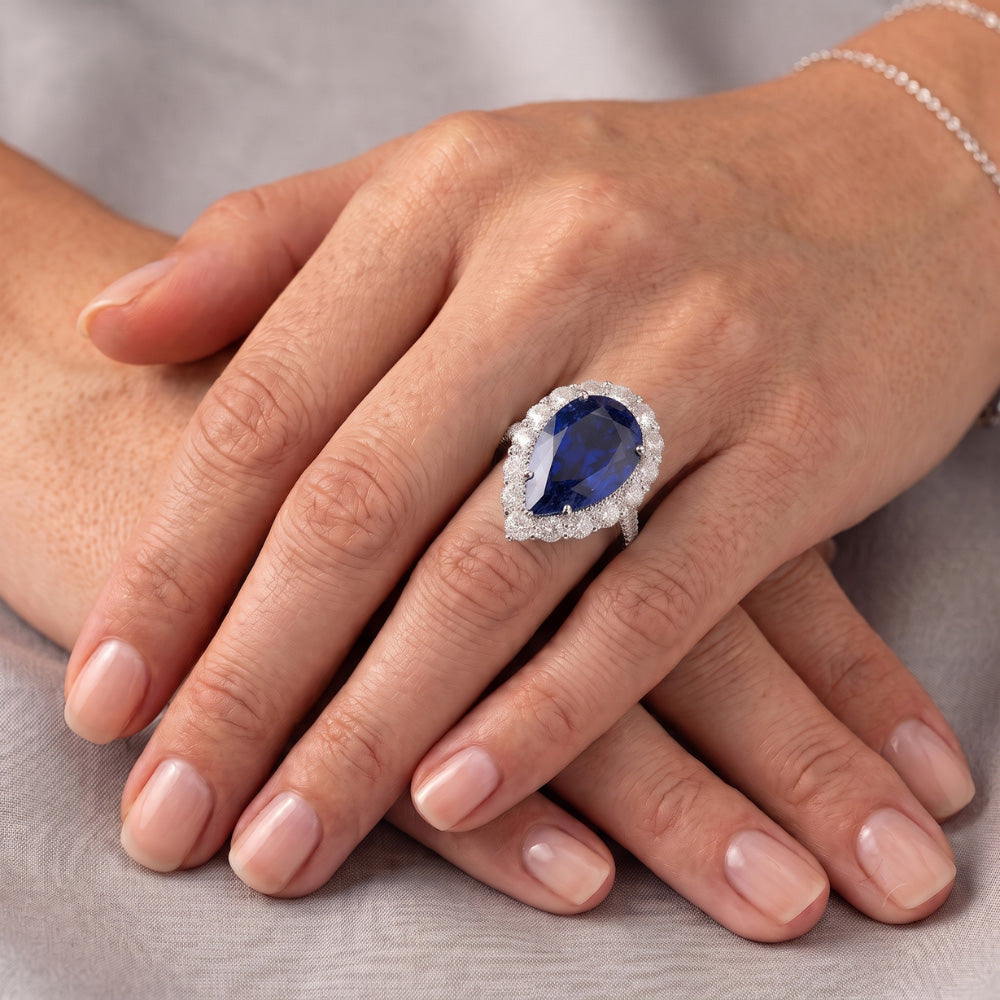 Echter Halo-Edelstein-Ring, Birnenblauer Saphir, Gold-Damenschmuck, 8 Karat