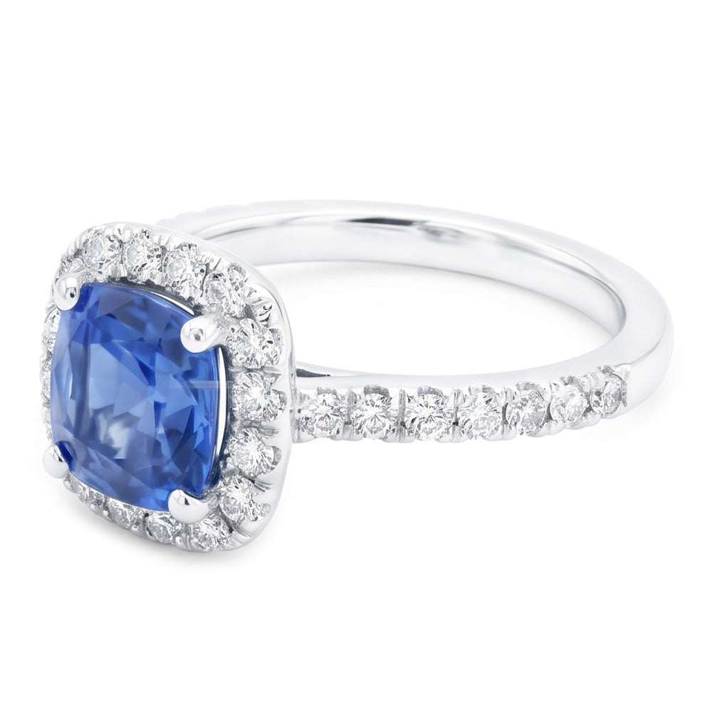Echter Verlobungsring mit blauem Saphir