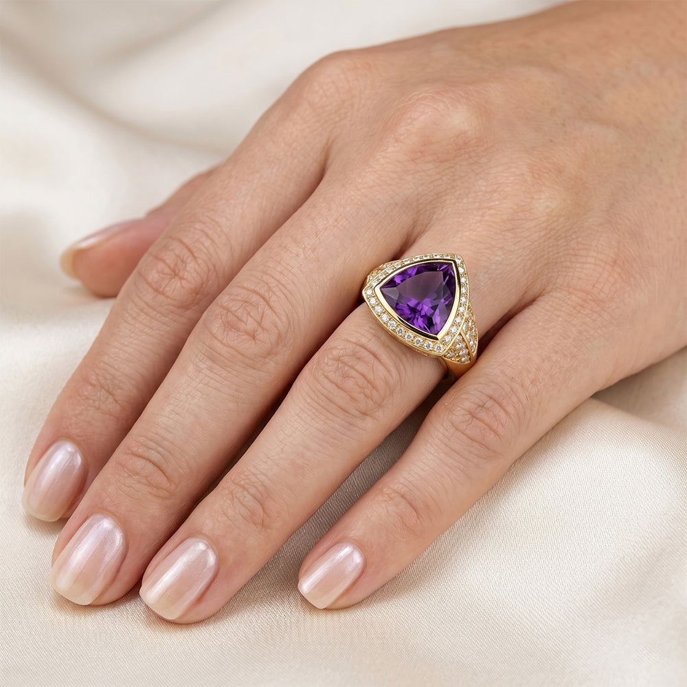 Edler Farbstein-Ring – Amethyst 8 Karat – HarryChadEnt