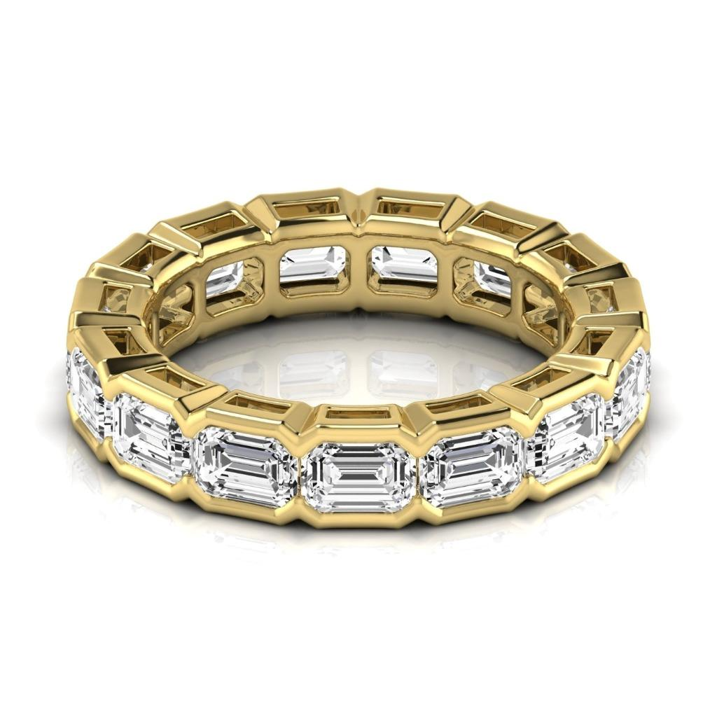 Diamant Treppen-Schliff Eternity Band in 14 Karat Gelbgold – Frontansicht