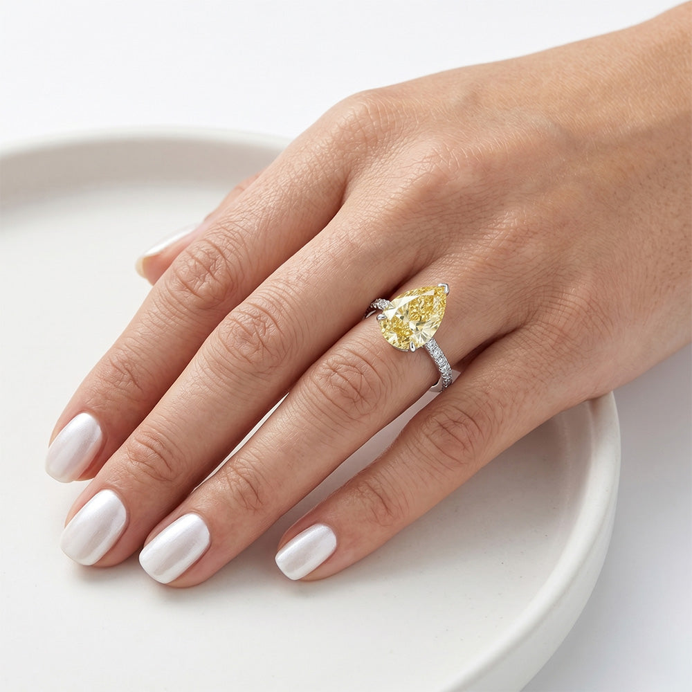 Fancy Gelber Diamant VVS Ring 3 Karat in 14K Weißgold