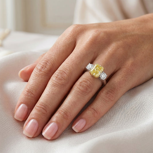 Gelber Kanarienvogel-Diamant VVS Dreisteinring 2 Karat in