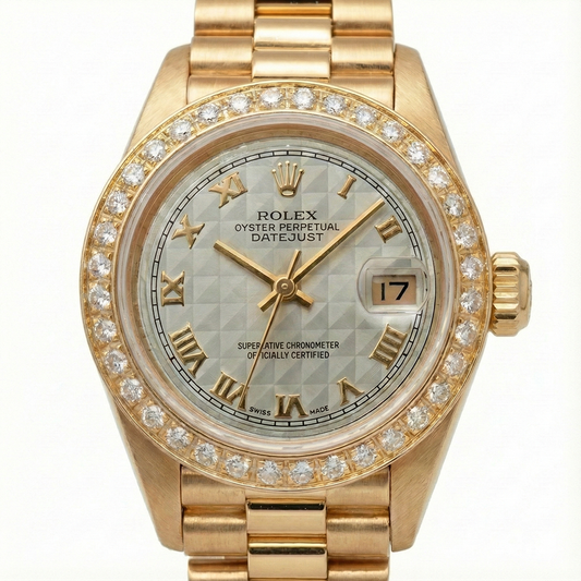 Geriffelte Lünette, weißes Stick-Zifferblatt, Rolex Herren Edelstahl Jubilee-Armband, Rolex SCHNELLES EINSTELLEN