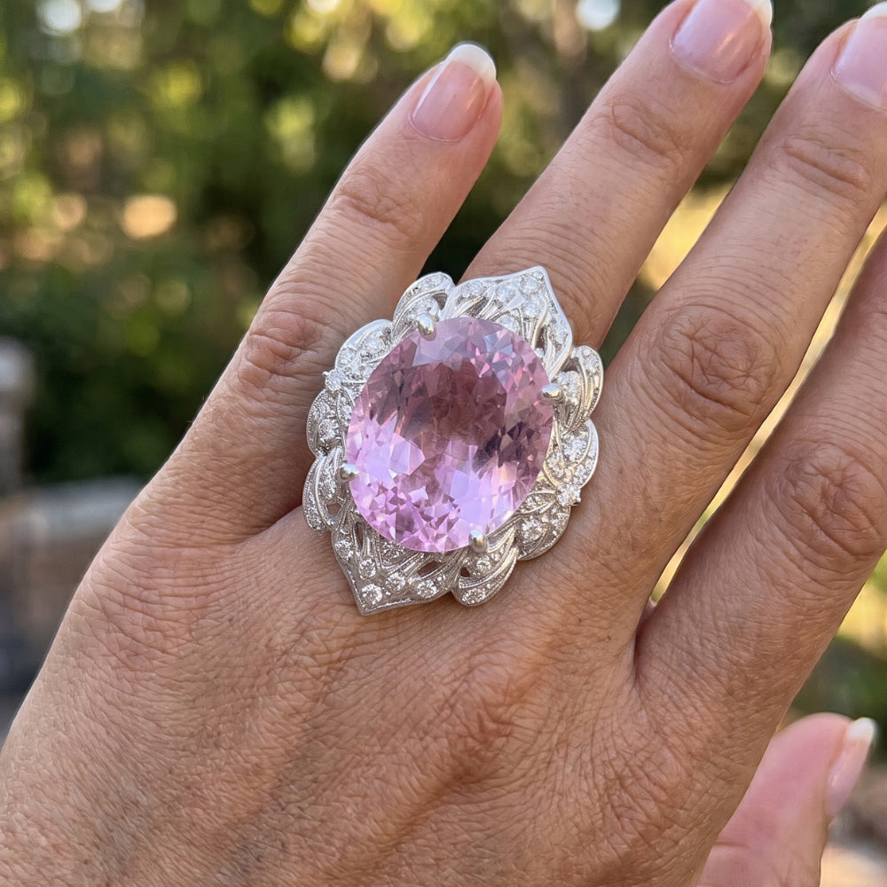 Gold-Kunzit-Aus der Erde Abgebauter Natürlicher Diamant-Ring