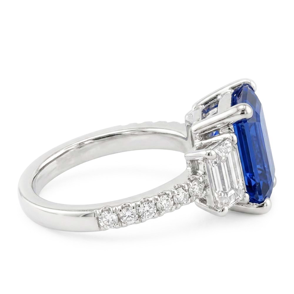 Gold-Smaragd-Natürlicher Diamant ( nicht im Labor gezüchtet )-Blau-Saphir-Ring mit runden Akzenten 3,50 Karat